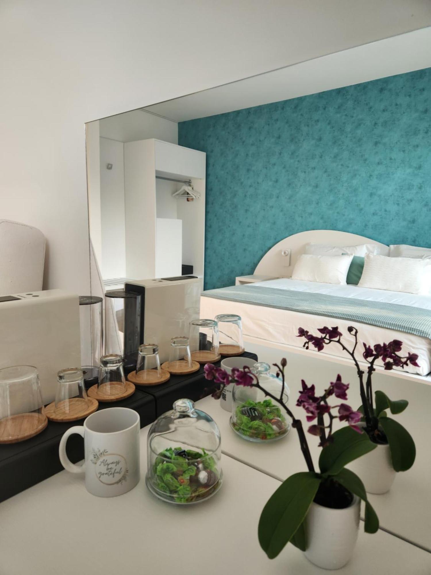 Elle Ecoholiday